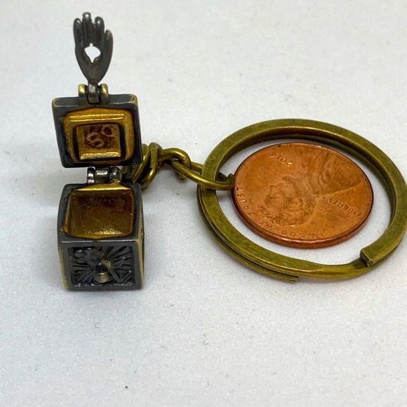 Unlock Your Desires: Manifestation Wish Box Brass Keychains Set of 5 Assorted - Picture 11 of 11